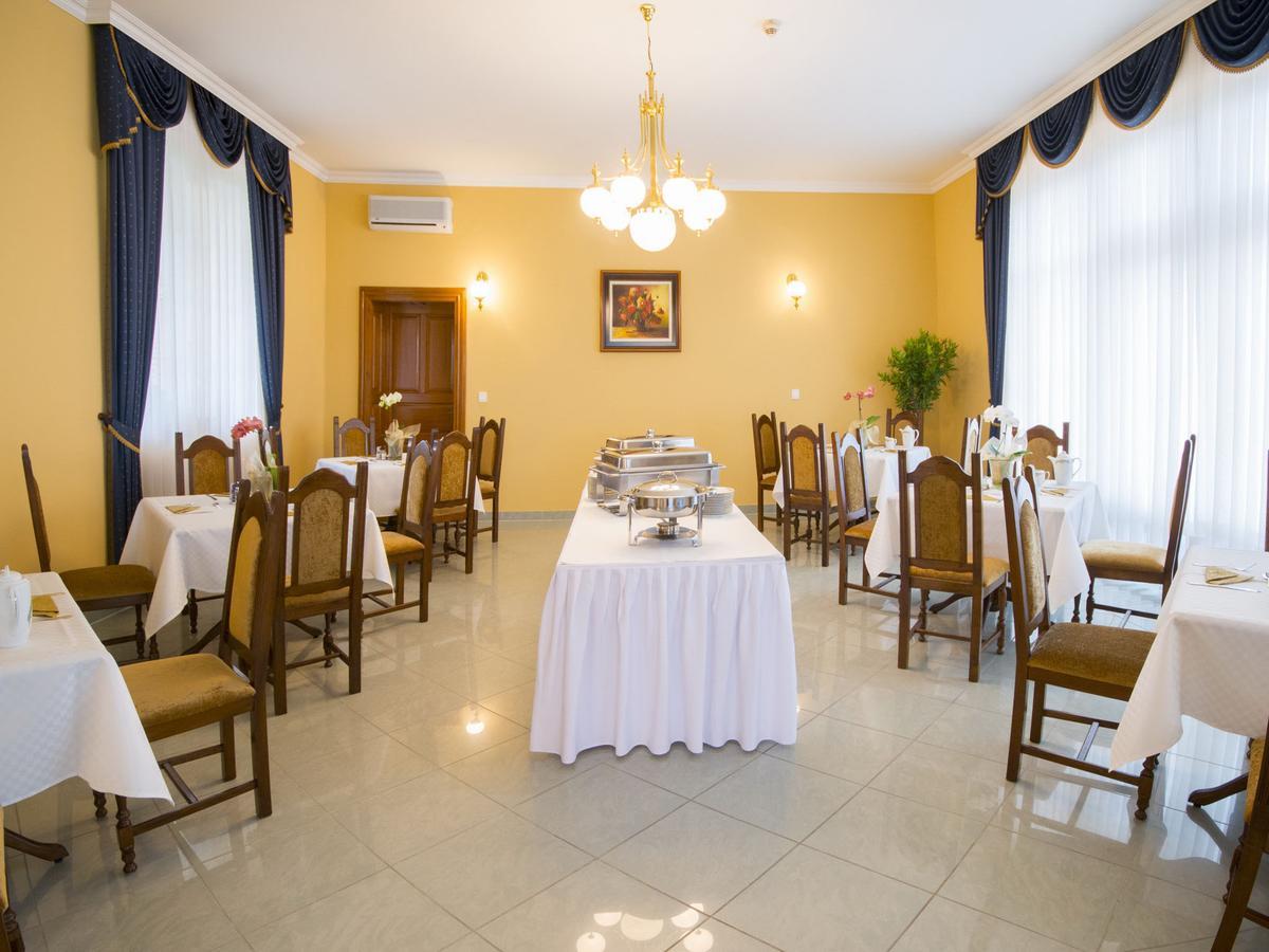 Vinum Hotel Kiskoros Εξωτερικό φωτογραφία